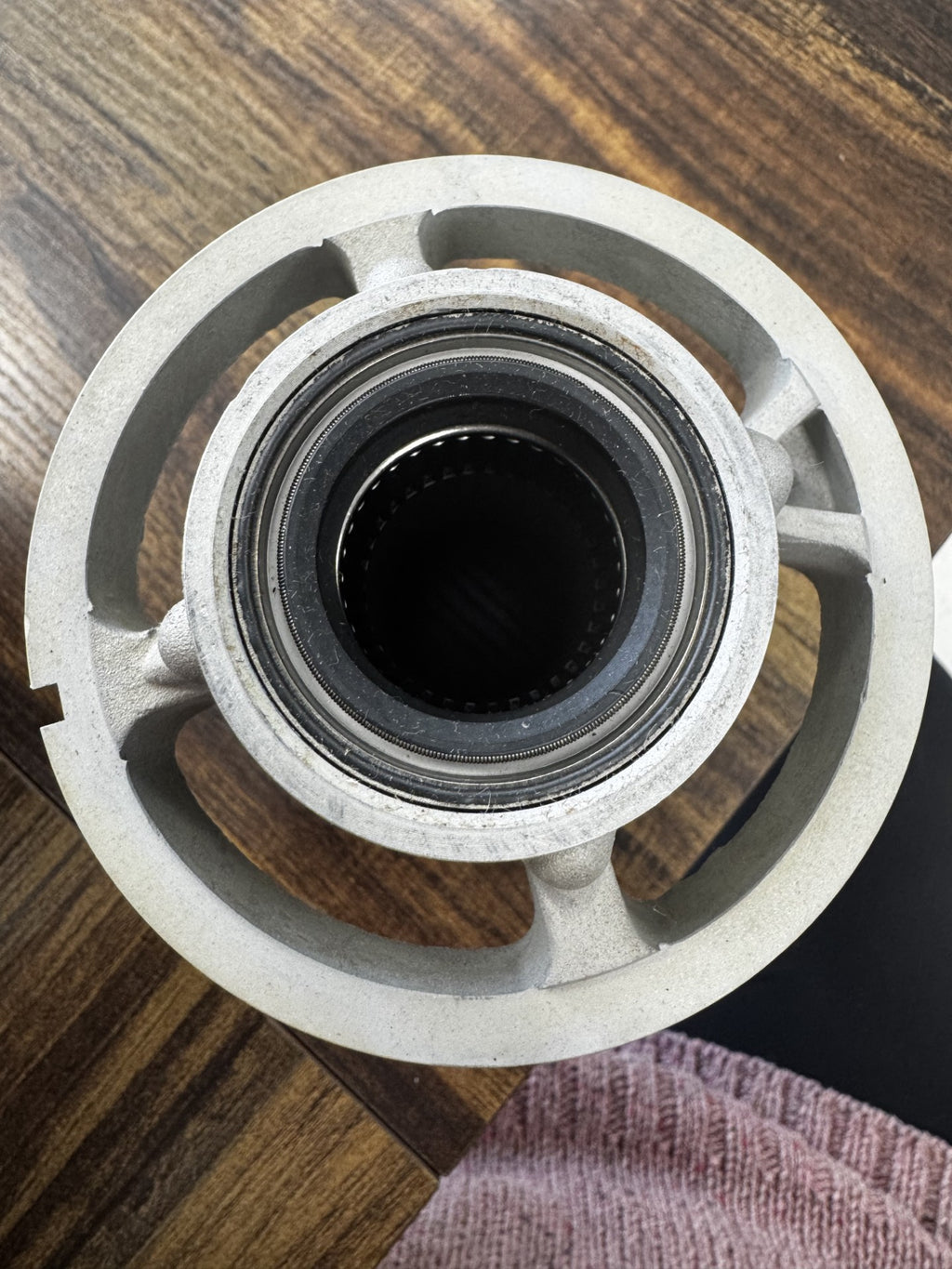 Mercury Bearing Carrier