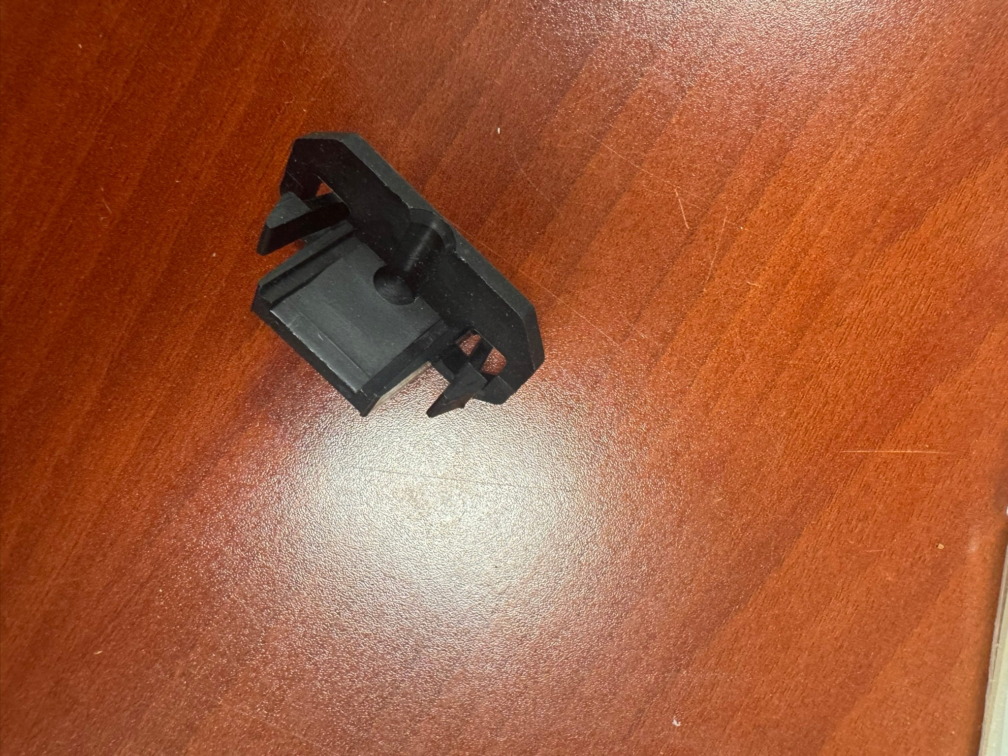 RETAINER JOHNSON EVINRUDE 331767