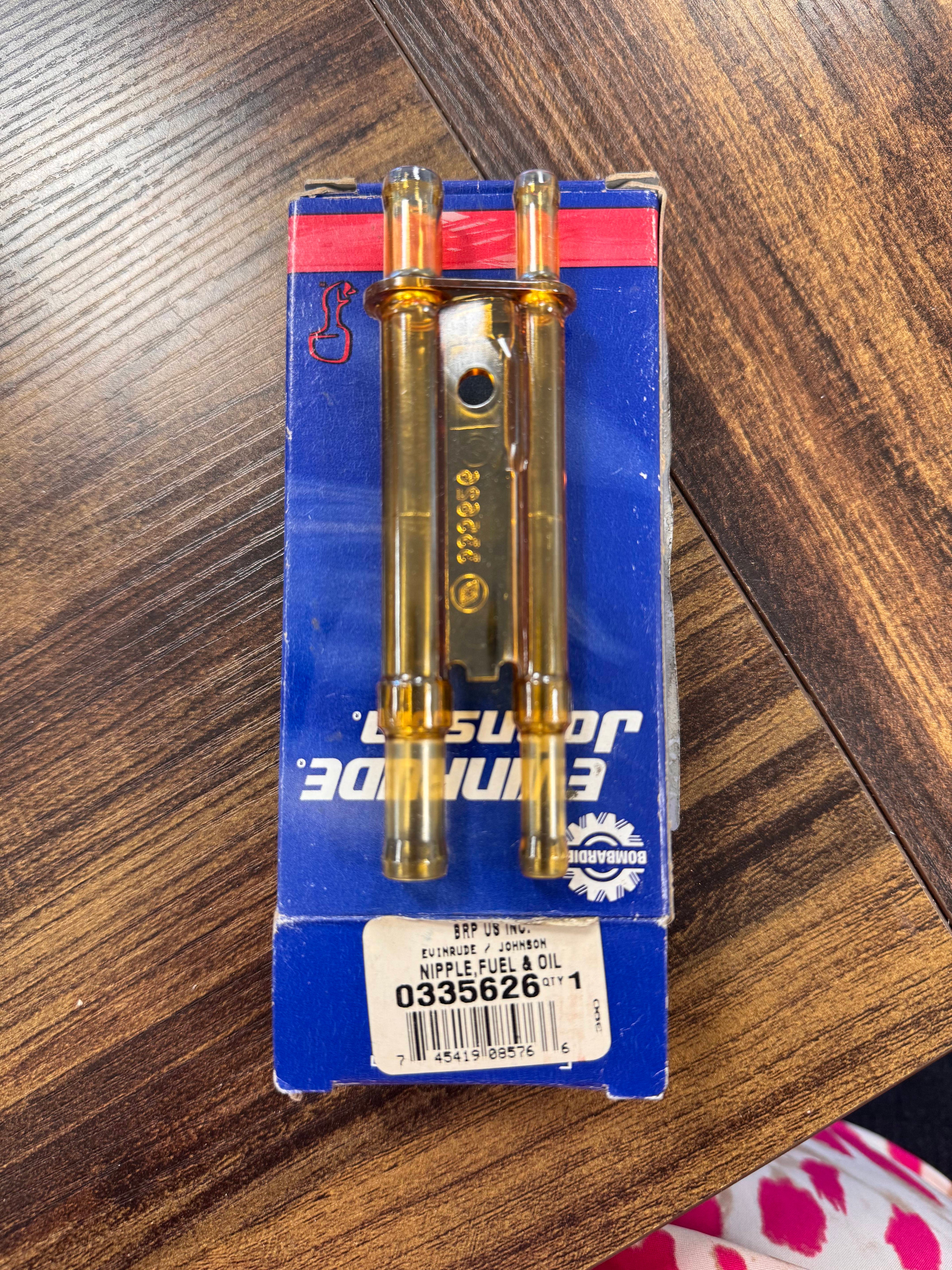 FUEL & OIL NIPPLE 335626