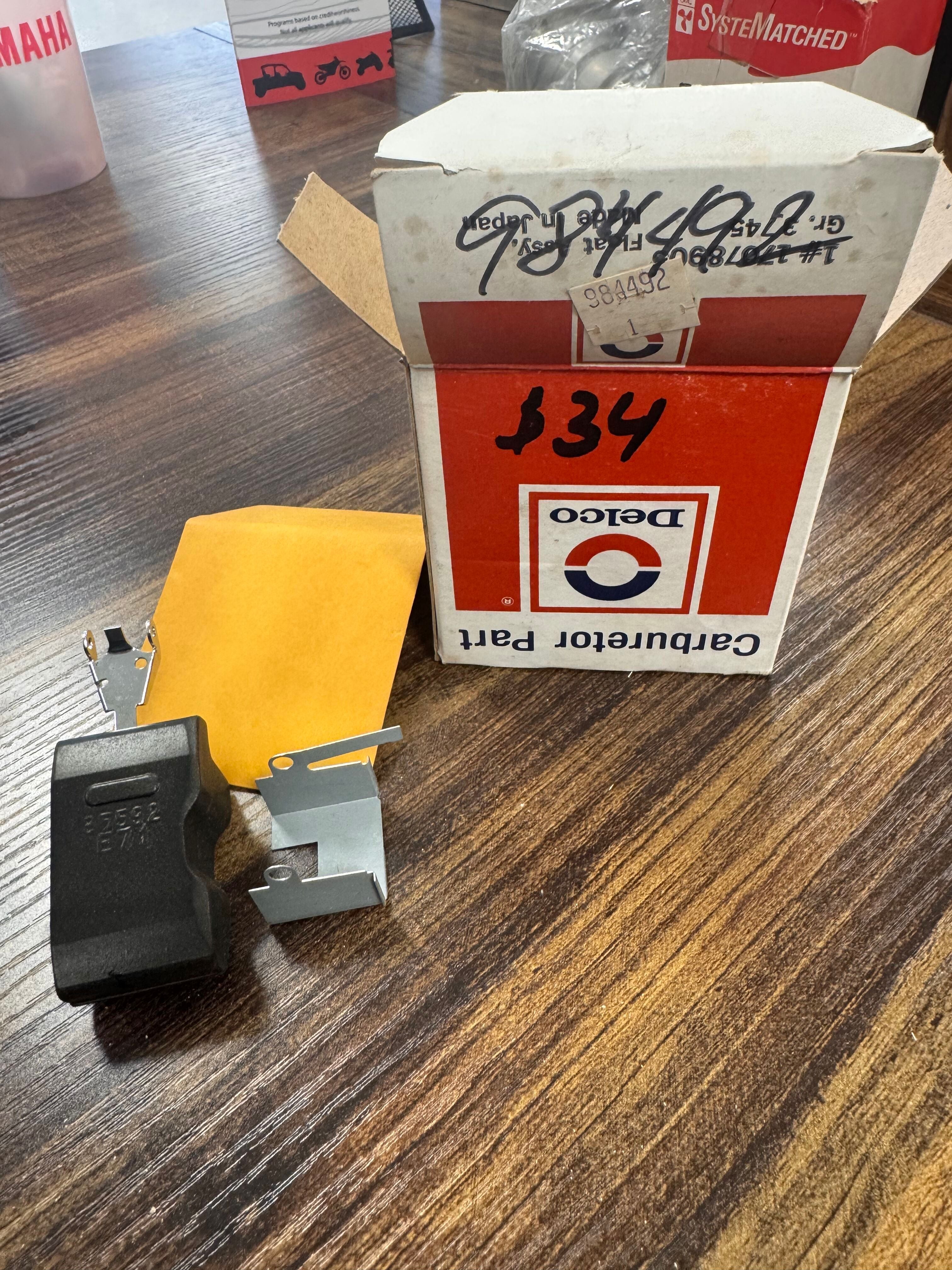 CARB FLOAT ASSEMBLY 984492