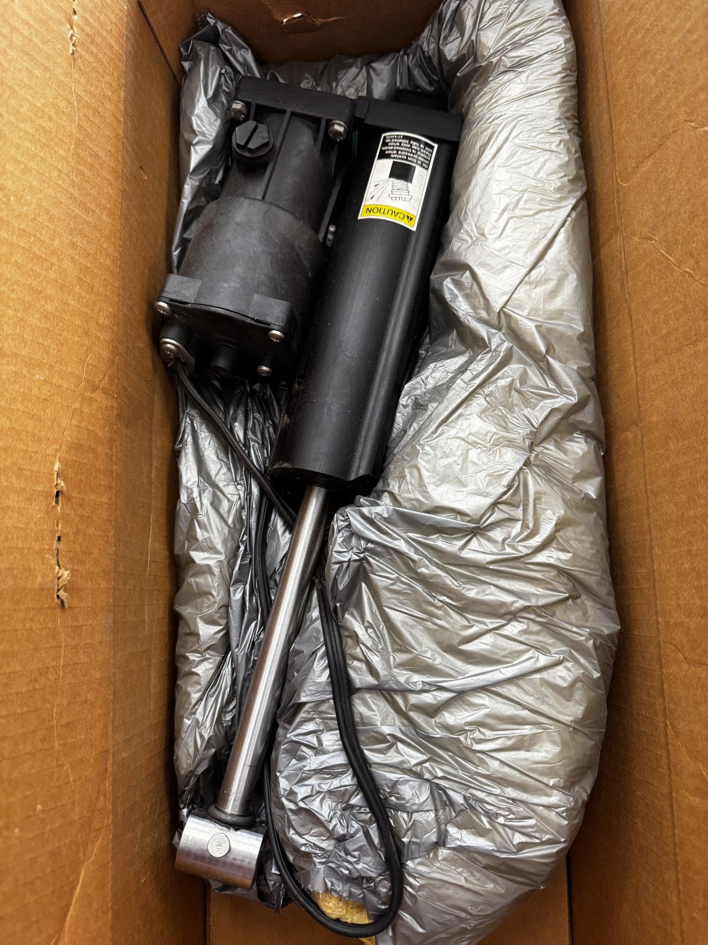 Mercury Power Trim Assembly - 8M071818